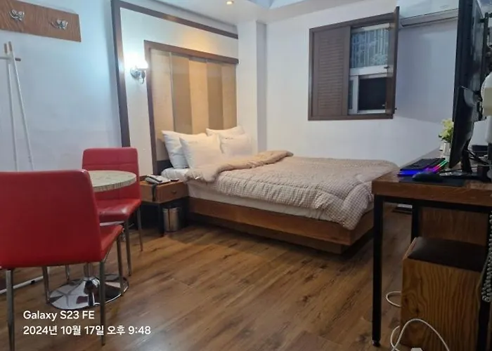 Yeon Motel *